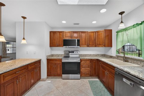 House in Palm Coast, Florida 3 bedrooms, 150.5 sq.m. № 2156633 - photo 12
