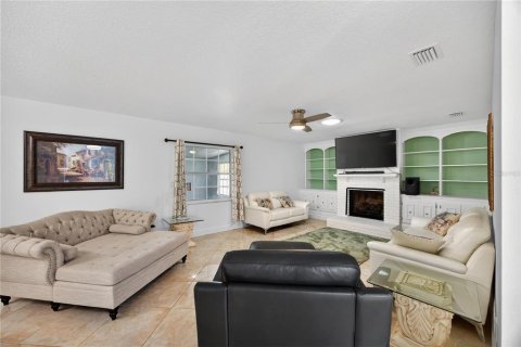 House in Palm Coast, Florida 3 bedrooms, 150.5 sq.m. № 2156633 - photo 5
