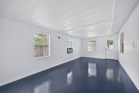 House in Palm Coast, Florida 3 bedrooms, 150.5 sq.m. № 2156633 - photo 27
