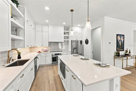 Touwnhouse à vendre à Saint Petersburg, Floride: 3 chambres, 222.69 m2 № 2418854 - photo 15