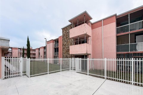 Condominio en venta en Miami, Florida, 2 dormitorios, 74.32 m2 № 2007705 - foto 26