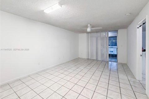 Condominio en venta en Miami, Florida, 2 dormitorios, 74.32 m2 № 2007705 - foto 11