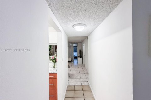 Condominio en venta en Miami, Florida, 2 dormitorios, 74.32 m2 № 2007705 - foto 5