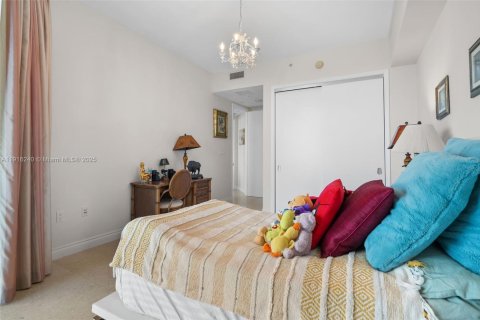 Купить кондоминиум в Санни-Айлс-Бич, Флорида 2 спальни, 208.57м2, № 2054588 - фото 14