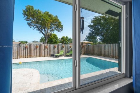 Adosado en venta en Fort Lauderdale, Florida, 3 dormitorios, 129.13 m2 № 1888247 - foto 27