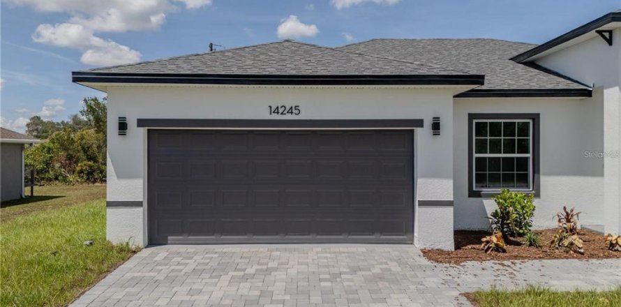 Villa ou maison à Ocala, Floride 4 chambres, 164.81 m2 № 2097759