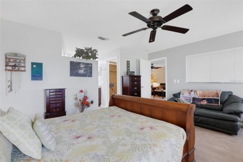 House in Sarasota, Florida 2 bedrooms, 148.74 sq.m. № 1527734 - photo 5