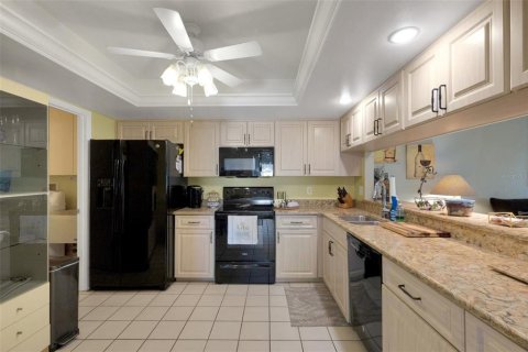 House in Sarasota, Florida 2 bedrooms, 148.74 sq.m. № 1527734 - photo 11