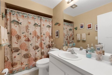 House in Sarasota, Florida 2 bedrooms, 148.74 sq.m. № 1527734 - photo 10