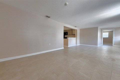 Villa ou maison à louer à Hudson, Floride: 3 chambres, 125.23 m2 № 2419564 - photo 9