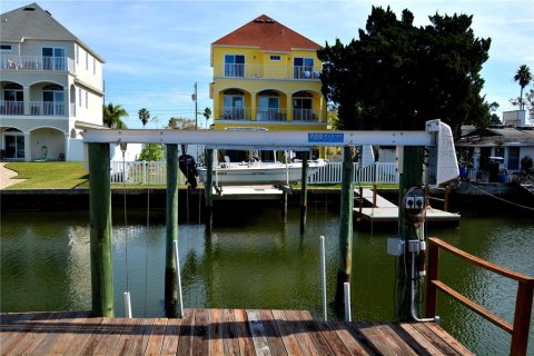 Villa ou maison à louer à Hudson, Floride: 3 chambres, 125.23 m2 № 2419564 - photo 3