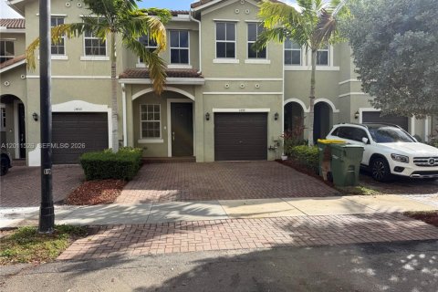 Adosado en Homestead, Florida 4 dormitorios, 178 m2 № 2075336