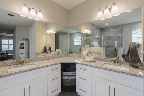 Villa ou maison à vendre à Port St. Lucie, Floride: 4 chambres, 199 m2 № 2417573 - photo 18