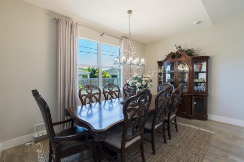 Villa ou maison à vendre à Port St. Lucie, Floride: 4 chambres, 199 m2 № 2417573 - photo 8