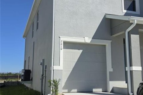 Touwnhouse à Davenport, Floride 3 chambres, 163.32 m2 № 2425384