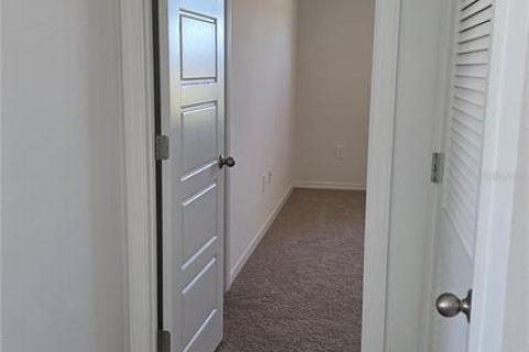 Touwnhouse à louer à Davenport, Floride: 3 chambres, 163.32 m2 № 2425384 - photo 6