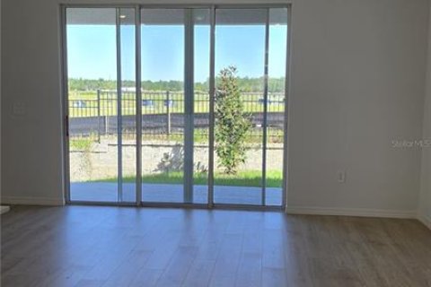 Touwnhouse à louer à Davenport, Floride: 3 chambres, 163.32 m2 № 2425384 - photo 3