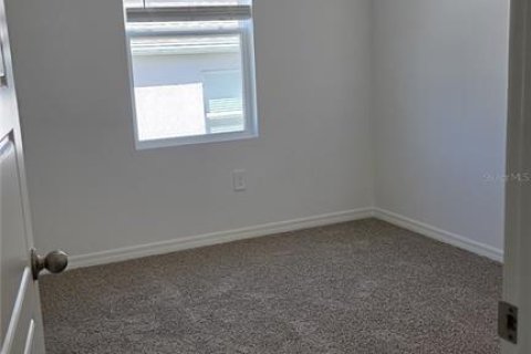Touwnhouse à louer à Davenport, Floride: 3 chambres, 163.32 m2 № 2425384 - photo 10