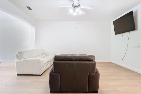 Townhouse in Apopka, Florida 3 bedrooms, 169.64 sq.m. № 1744282 - photo 24