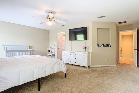Townhouse in Apopka, Florida 3 bedrooms, 169.64 sq.m. № 1744282 - photo 16