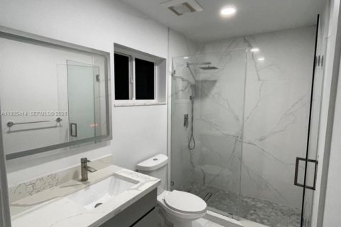 Villa ou maison à vendre à Miramar, Floride: 3 chambres, 129.6 m2 № 2000209 - photo 11