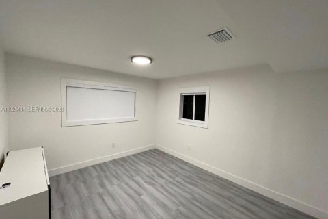 Villa ou maison à vendre à Miramar, Floride: 3 chambres, 129.6 m2 № 2000209 - photo 6