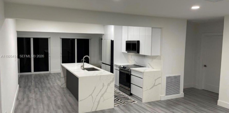 Villa ou maison à Miramar, Floride 3 chambres, 129.6 m2 № 2000209