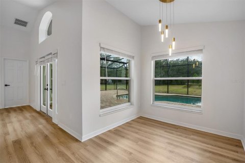 House in Clermont, Florida 3 bedrooms, 174.47 sq.m. № 2404598 - photo 15