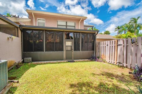 Touwnhouse à vendre à Boca Raton, Floride: 3 chambres, 172.8 m2 № 2251543 - photo 21