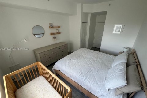 Condo in Hollywood, Florida, 1 bedroom  № 2069433 - photo 9