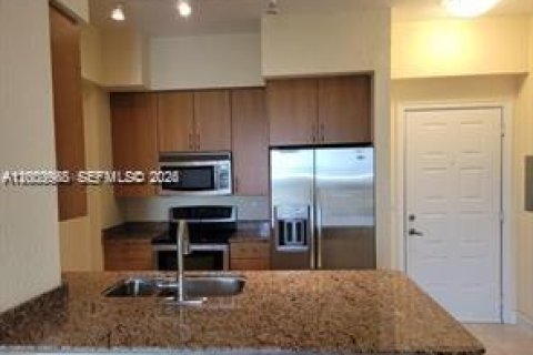 Condo in Hollywood, Florida, 1 bedroom  № 2069433 - photo 6