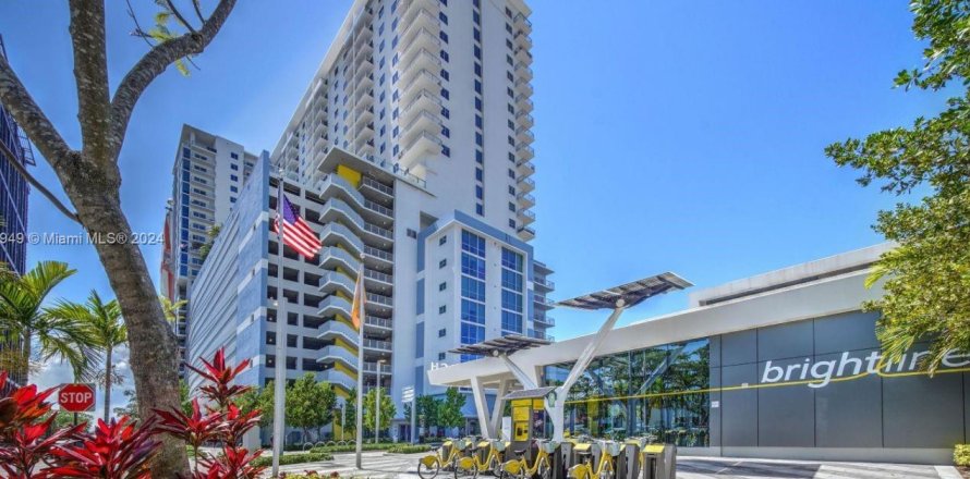 Apartment in West Palm Beach, Florida 1 bedroom, 73.21 sq.m. № 1333246