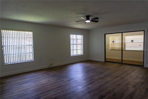 House in Lakeland, Florida 3 bedrooms, 150.69 sq.m. № 1808531 - photo 17