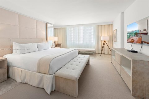 Condo in Miami Beach, Florida, 2 bedrooms  № 2022982 - photo 8
