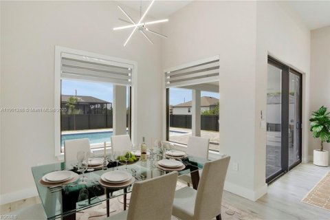 Casa en venta en Cape Coral, Florida, 3 dormitorios, 169.45 m2 № 1952359 - foto 13