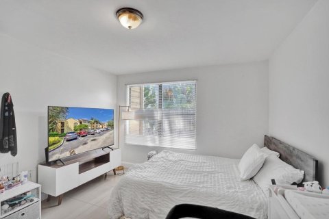 Condo in Boynton Beach, Florida, 2 bedrooms  № 2082099 - photo 21