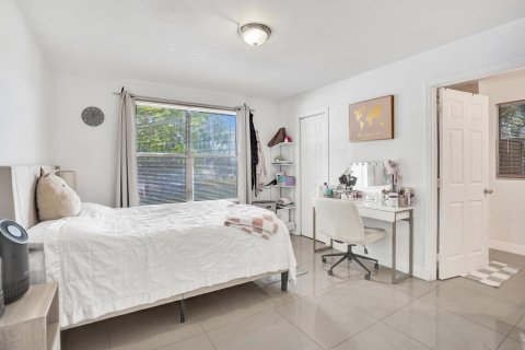 Condo in Boynton Beach, Florida, 2 bedrooms  № 2082099 - photo 15