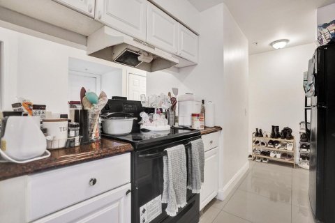 Condo in Boynton Beach, Florida, 2 bedrooms  № 2082099 - photo 14