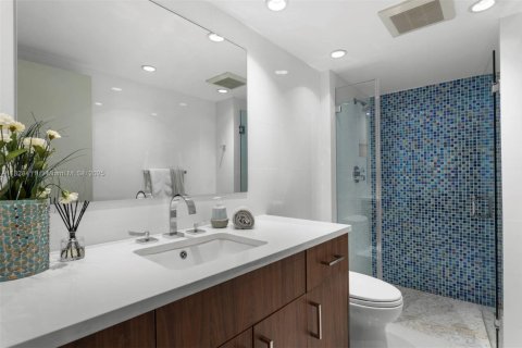 Condominio en venta en Aventura, Florida, 2 dormitorios, 169.55 m2 № 1817652 - foto 20