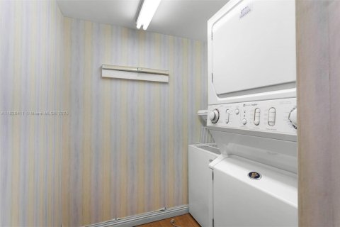 Condominio en venta en Aventura, Florida, 2 dormitorios, 169.55 m2 № 1817652 - foto 21