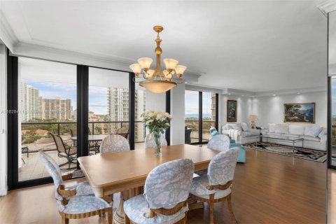 Condominio en venta en Aventura, Florida, 2 dormitorios, 169.55 m2 № 1817652 - foto 7