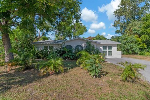Villa ou maison à Port Richey, Floride 2 chambres, 123.75 m2 № 2398679