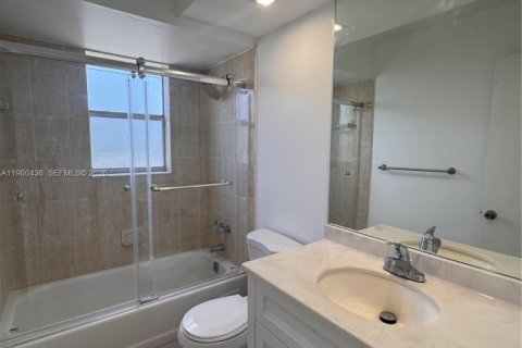 Copropriété à louer à North Lauderdale, Floride: 2 chambres, 92.9 m2 № 2022081 - photo 13