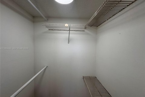 Copropriété à louer à North Lauderdale, Floride: 2 chambres, 92.9 m2 № 2022081 - photo 23
