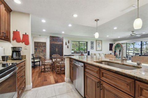Copropriété à vendre à Palm Harbor, Floride: 2 chambres, 154.22 m2 № 1422512 - photo 9