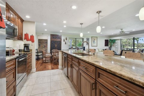Copropriété à vendre à Palm Harbor, Floride: 2 chambres, 154.22 m2 № 1422512 - photo 7