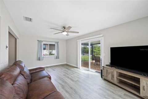 House in Port Charlotte, Florida 3 bedrooms, 115.94 sq.m. № 2209684 - photo 8
