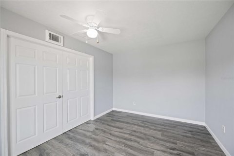 House in Port Charlotte, Florida 3 bedrooms, 115.94 sq.m. № 2209684 - photo 10