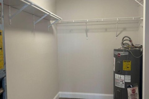 Apartamento en alquiler en West Palm Beach, Florida, 1 dormitorio, 2709.77 m2 № 2171817 - foto 4