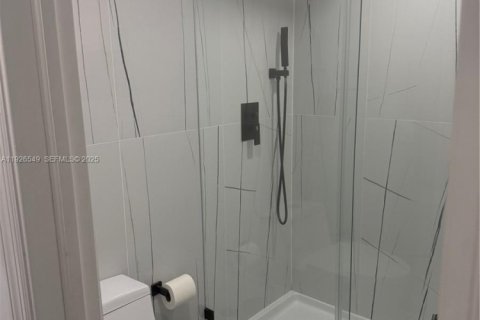 Снять в аренду кондоминиум в Майами, Флорида 2 спальни, 89.37м2, № 1985853 - фото 10